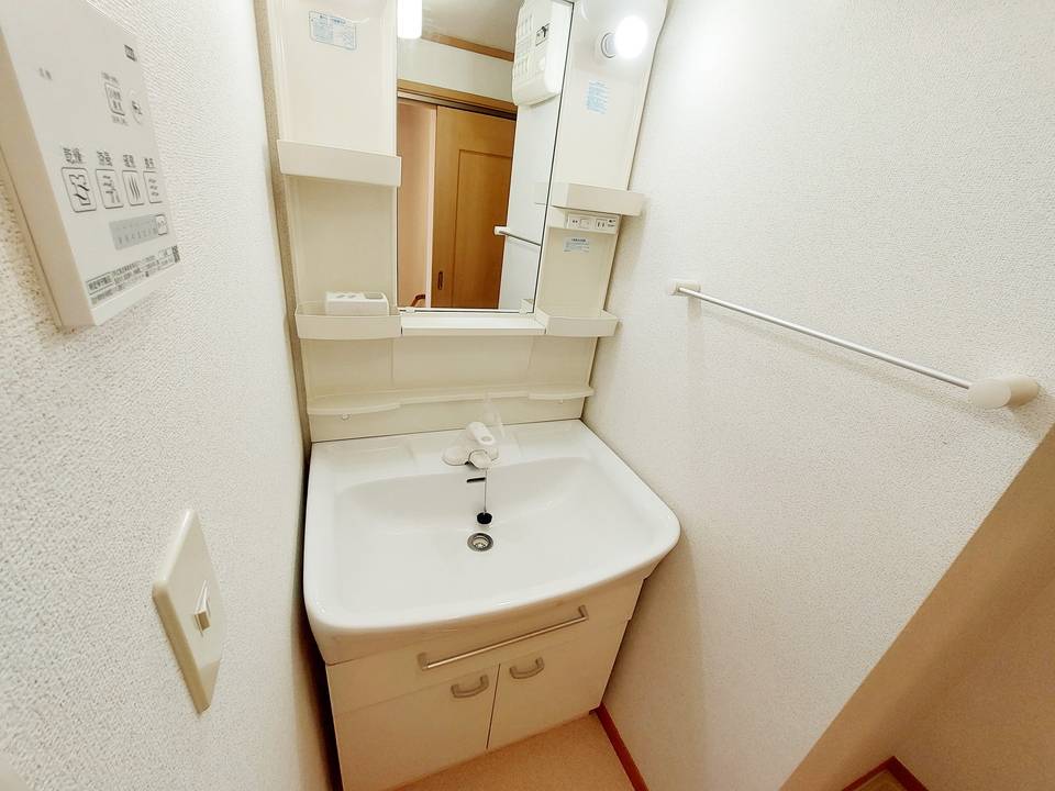 洗面設備　ドレッサー