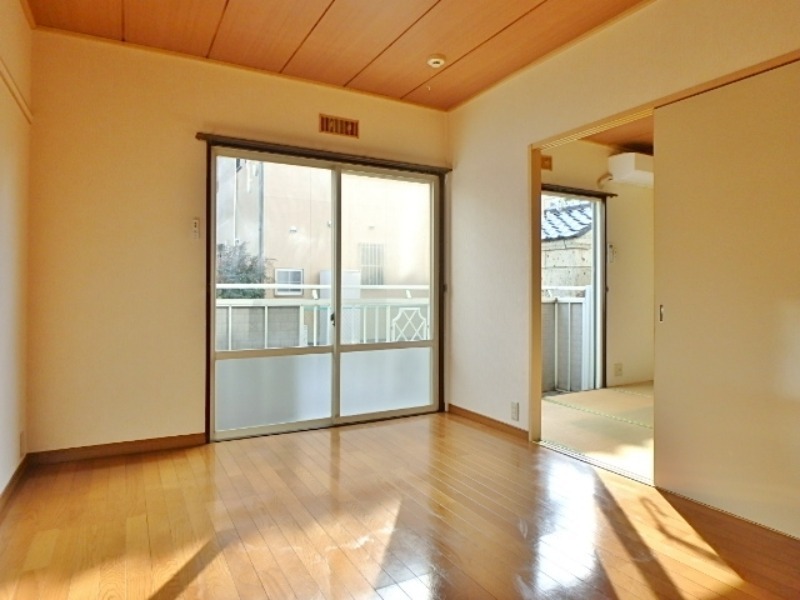 居室・リビング　図面と現状に相違がある場合には現状を優先