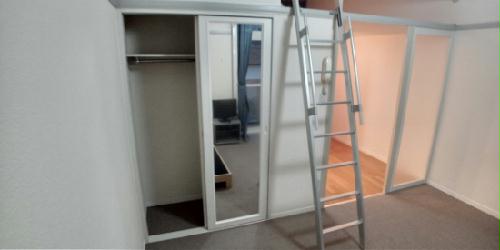 収納　クローゼットはこちらです