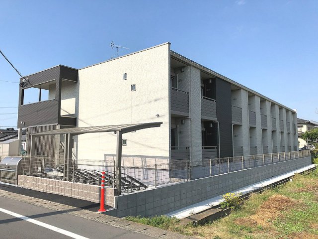 【クレイノＭＡＫＩの建物外観】