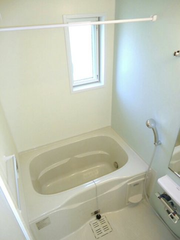 バス・シャワールーム　ゆったり過ごせるお風呂です