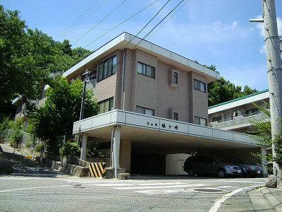 松本市蟻ケ崎のマンションの建物外観