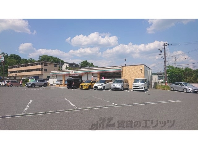 コンビニ　セブンイレブン奈良般若寺町店（コンビニ）まで1600m