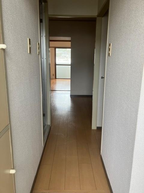 【福岡市東区香住ヶ丘のマンションの玄関】