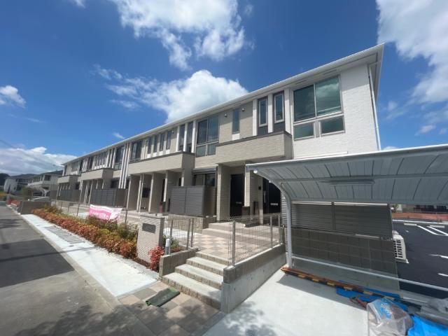 建物外観　外観写真（昼）