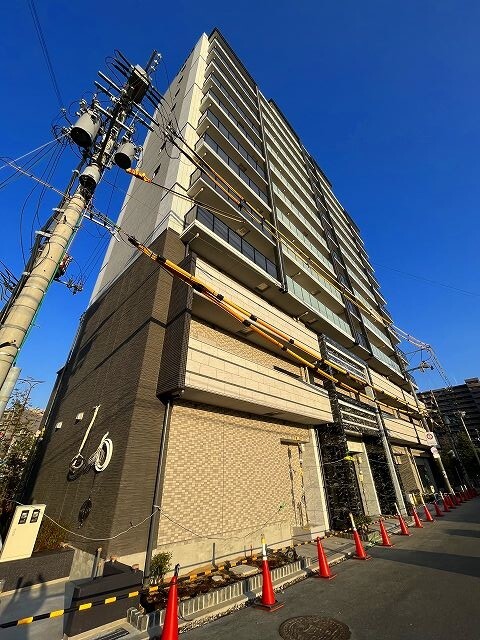 大阪市西淀川区千舟のマンションの建物外観