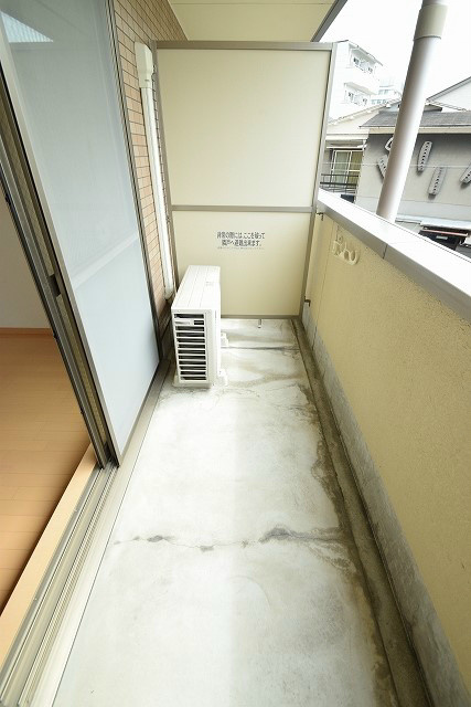 【京都市北区小山中溝町のマンションのバルコニー】