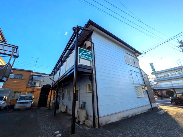 第1杉本ハイムの建物外観