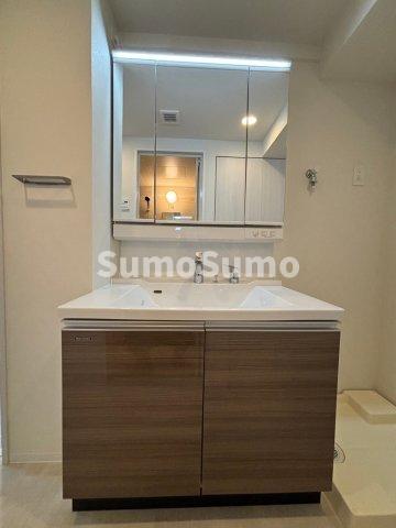 洗面設備　使いやすい洗面所です