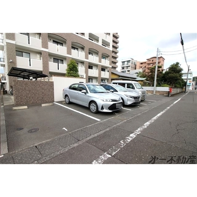 駐車場　駐車場