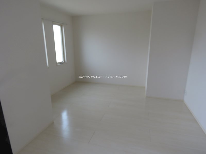 その他部屋・スペース　広い寝室です