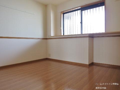 居室・リビング　室内