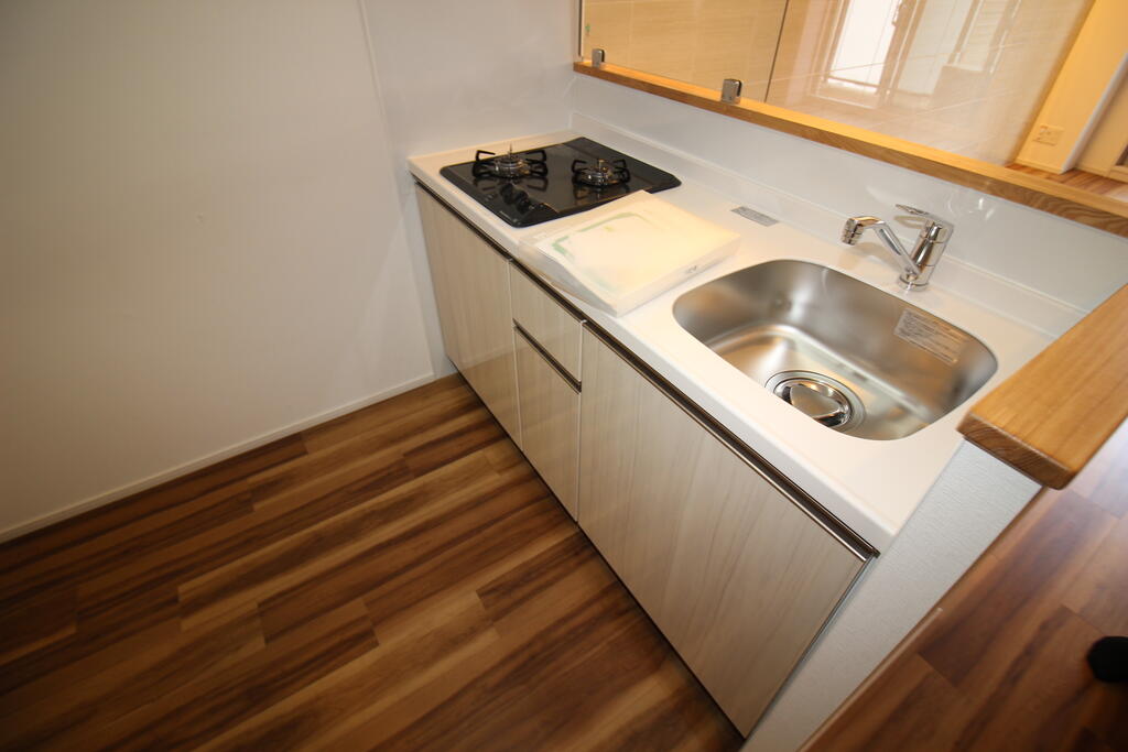 キッチン　キッチン：画像は同社類似物件の写真