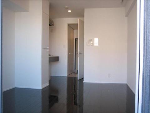 居室・リビング　室内