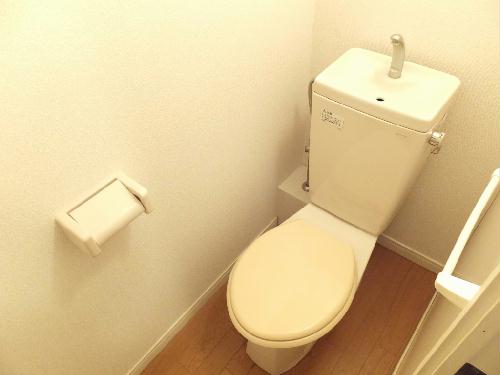 トイレ　バス・トイレ別なのも嬉しいポイントです！