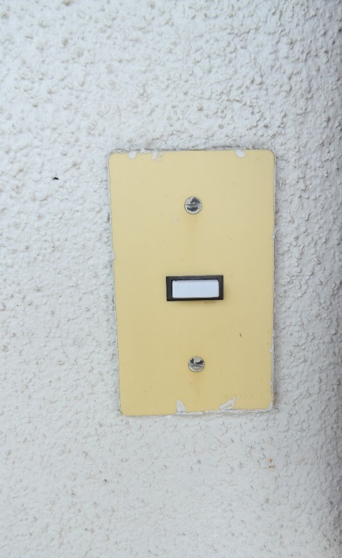 セキュリティ　玄関チャイム