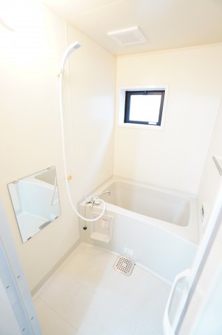 バス・シャワールーム　※同物件・同タイプの写真です。