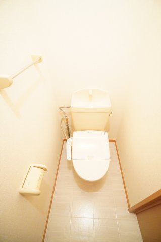 トイレ　※同物件・同タイプの写真です。