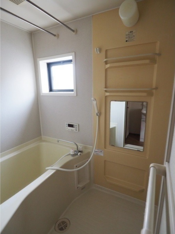 バス・シャワールーム　図面と現状に相違がある場合には現状を優先