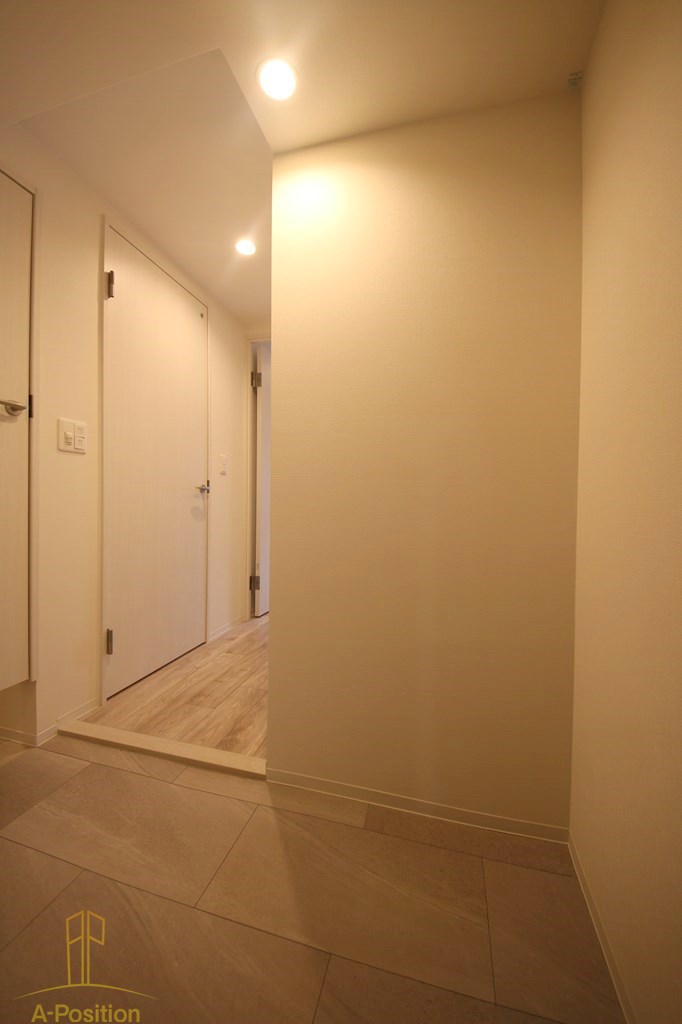 玄関　コンフォリア・リヴ南森町II