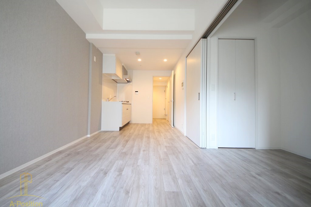 居室・リビング　コンフォリア・リヴ南森町II