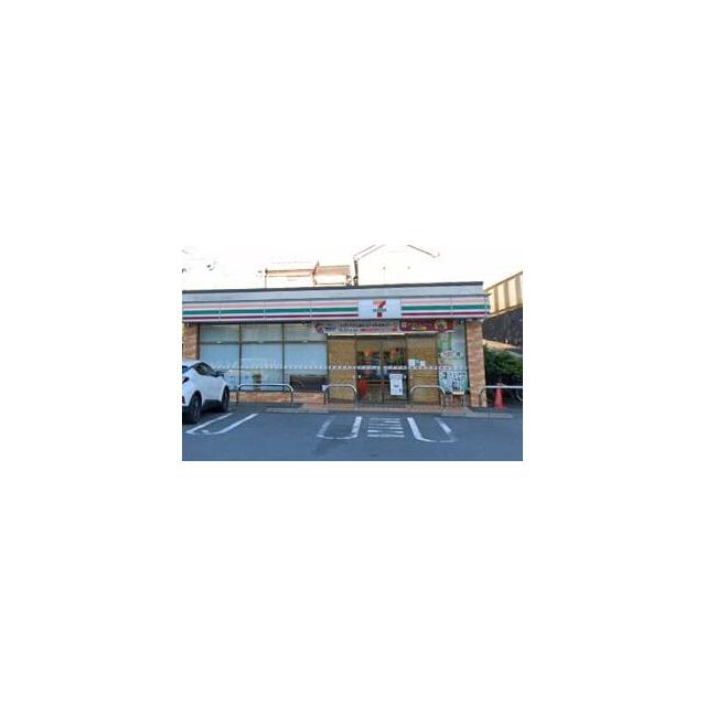 コンビニ　セブンイレブン綾瀬大上３丁目店（コンビニ）まで182m