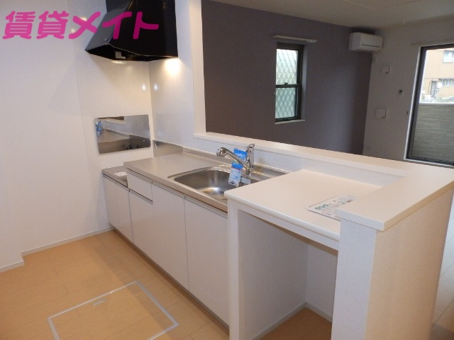 キッチン　同タイプ部屋写真です。