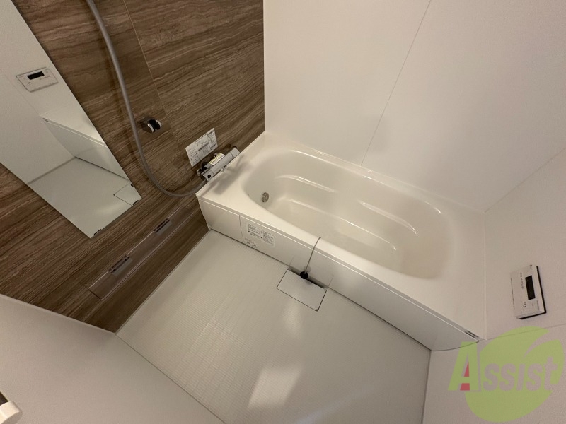 バス・シャワールーム　お風呂になります。一日の疲れを癒してくださいね。