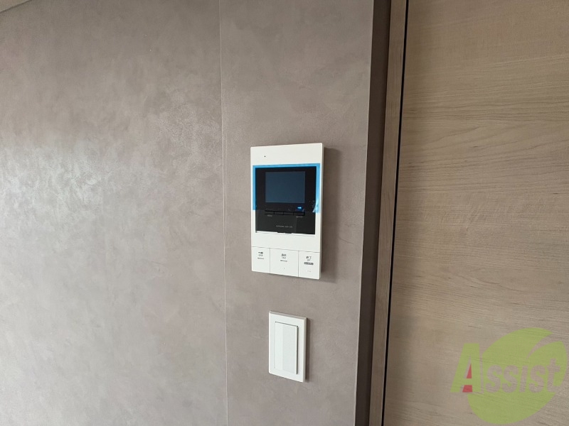 セキュリティ　ＴＶモニター付インターホンです。来客者の顔が見えるので安心！