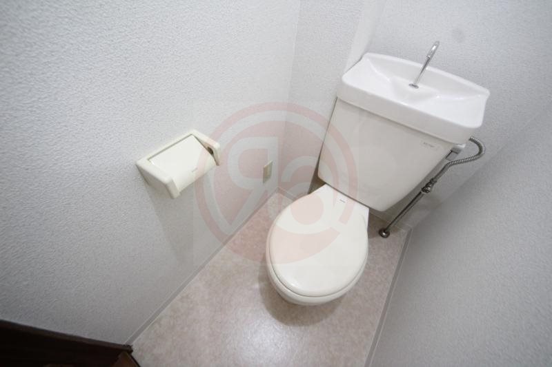 トイレ　清潔感のあるトイレです