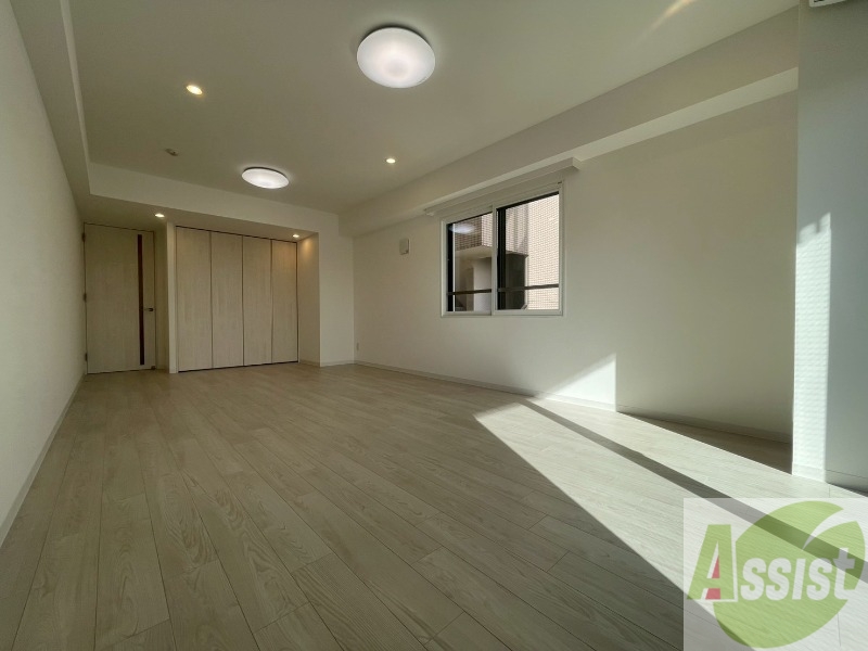 居室・リビング　広々としたリビングですね。使い勝手がよさそうですね！