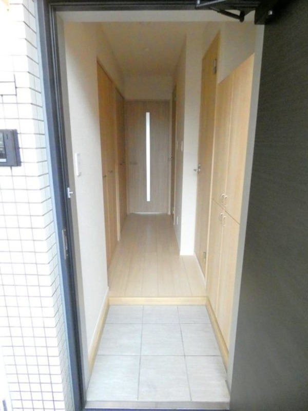 玄関　図面と現状に相違がある場合には現状を優先