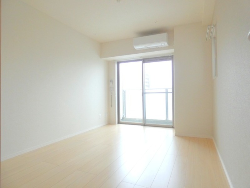 居室・リビング　図面と現状に相違がある場合には現状を優先