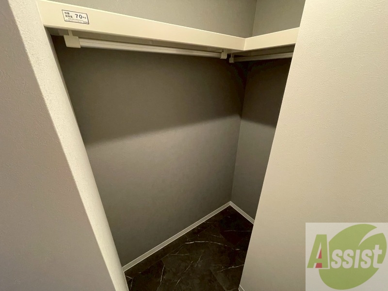 収納　洋室にはクローゼットがあるのですっきり片付きそうです。