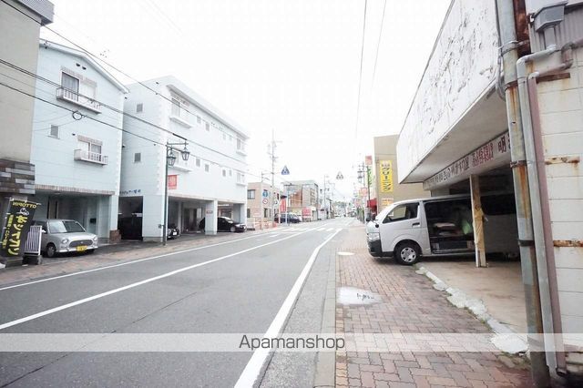 その他　前面道路（その他）まで5m