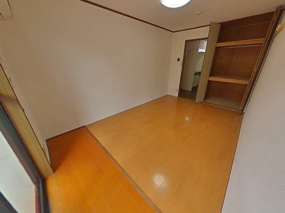 収納　※別部屋の写真です