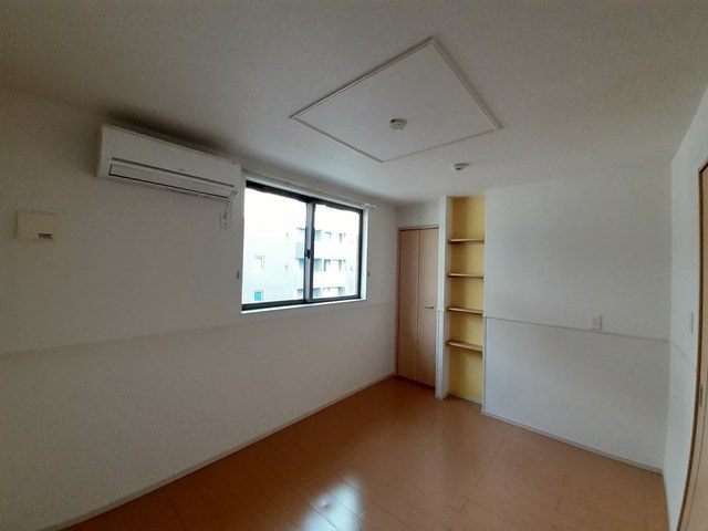 その他部屋・スペース　落ち着いて過ごせるお部屋なので、寝室にいかがでしょうか