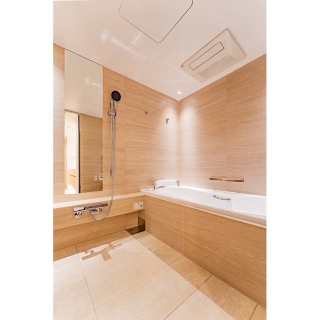 バス・シャワールーム　※写真は同タイプ住戸です。