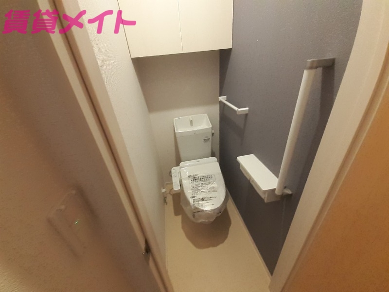 トイレ　同型タイプ画像