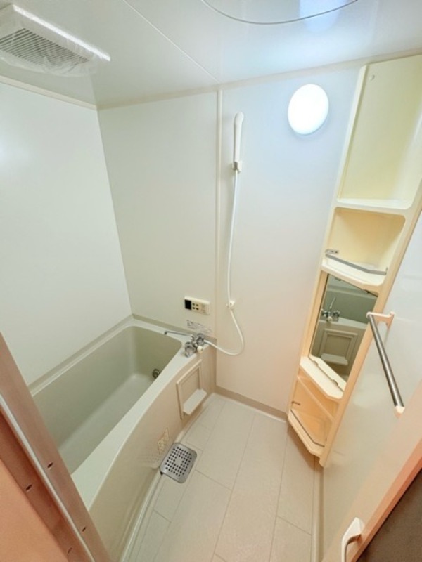 バス・シャワールーム　図面と現状に相違がある場合には現状を優先