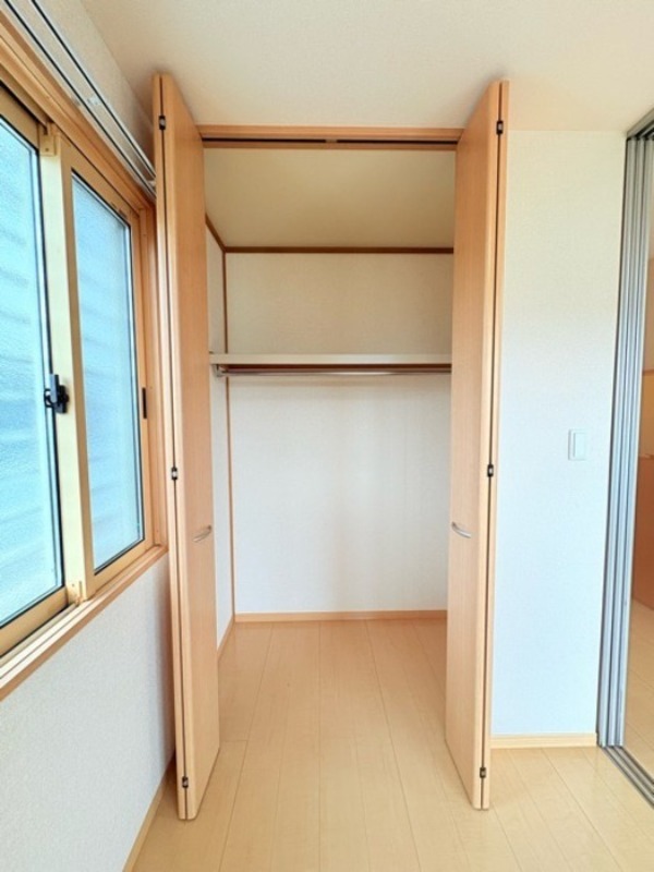 収納　図面と現状に相違がある場合には現状を優先