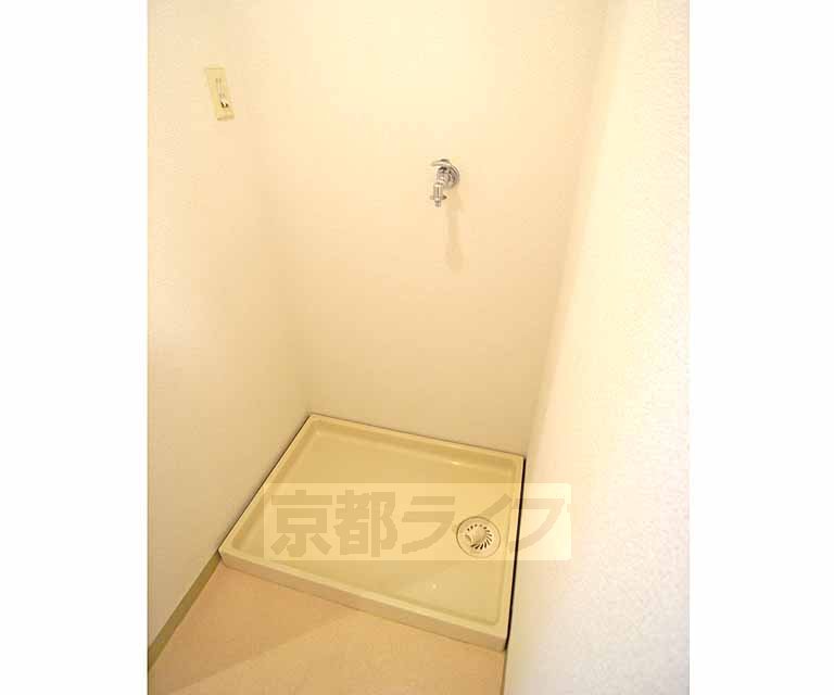 その他設備　洗濯機置場です。