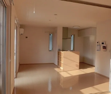 居室・リビング　☆明るい洋室☆