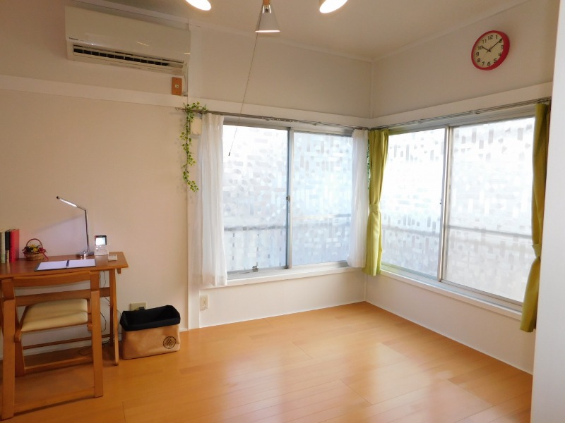 居室・リビング　装飾品は撮影用です