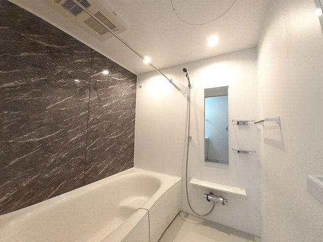 バス・シャワールーム　日々の疲れを癒すお風呂付です