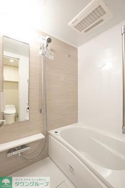 バス・シャワールーム　※写真は同タイプ住戸です。