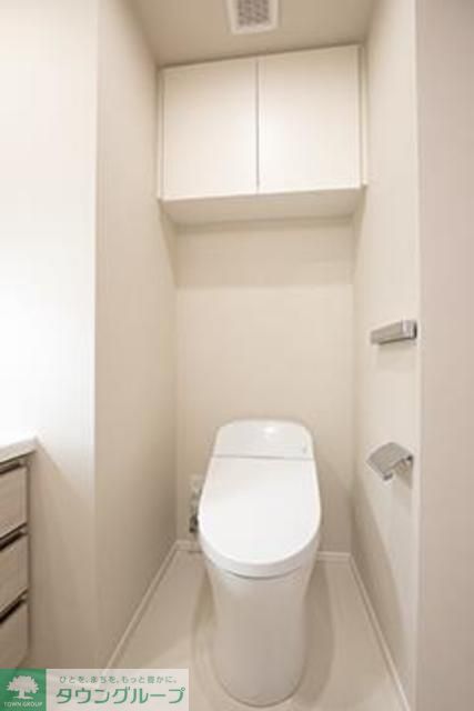 トイレ　※写真は同タイプ住戸です。