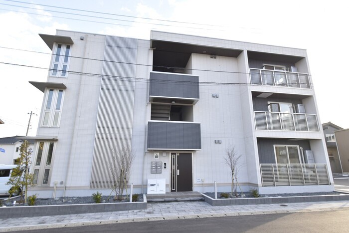 建物外観　新築！インターネット無料♪