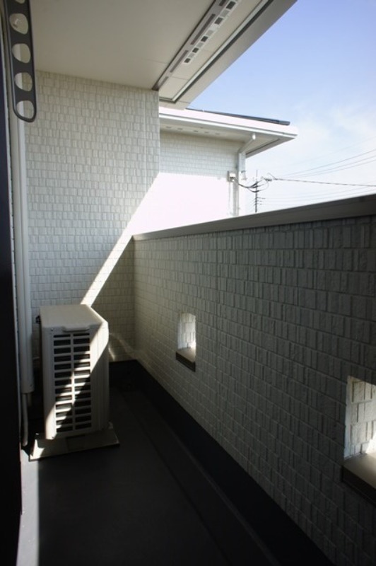 バルコニー　図面と現状に相違がある場合には現状を優先