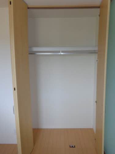 その他設備　５．３帖洋室収納